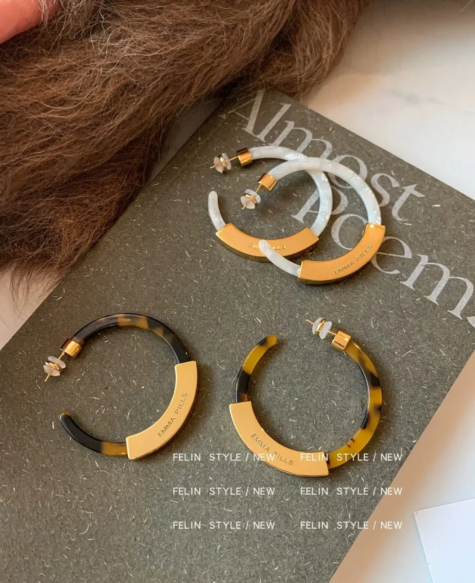 Hoop Earrings for Women Geometry Acrylic Resin Earrings Bohemia Tortoise Shell Earrings Mottled Statement Stud Earrings Fashion Jewelry(Brown)