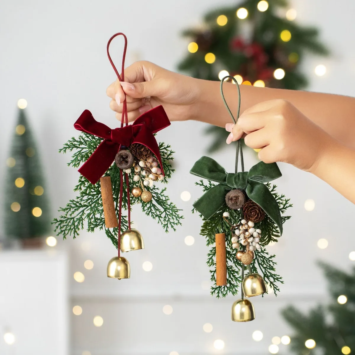 2 Pack D8 Christmas Wreath Ornament Red