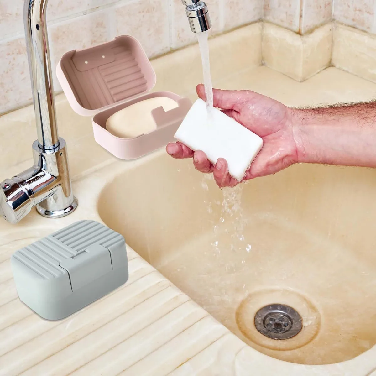 2 Piece Travel Soap Dish Set with Lid Leakproof