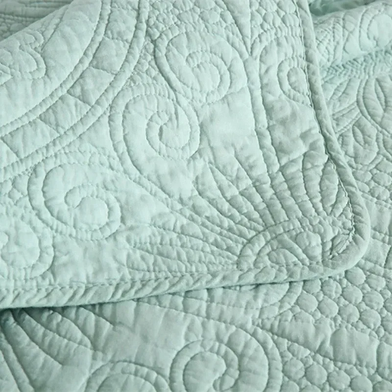 100% Cotton Embossed Aqua Medallion Serenity Coverlet Bedspread Set
