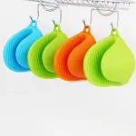 1 Piece Mini Silicone Oven Mitt, heat resistant pinch grip potholder for kitchen cooking and baking, Gray, 3.93 x 3.35 inches