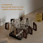Stainless steel holder – sturdy and dries quickly – removable drip tray – suitable for coffee cups/glasses/mugs – ideal for the kitchen/dining table/café.