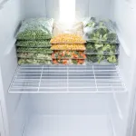 White Metal Freezer Shelf Rack for Enhanced Air Circulation and Durability