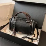 Vintage Tote Bag: Spacious multi-pocket design with tassel and metal accents, supports multiple carrying methods, combining practicality and style. – Green