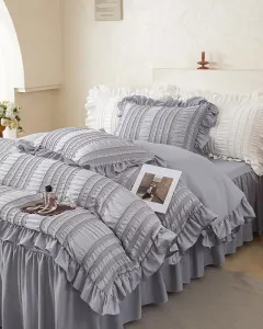 Grey Elegant Ruffle Seersucker Duvet Cover with 2PCS Pillow Shams – 3-Piece Vertical Stripe Clipped Floral Textured Bedding (Full Size 200 x 229 CM)