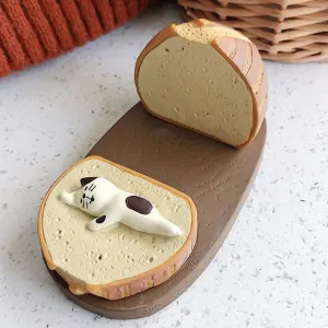 Toast Tablet Stand Holder Resin Cute Fun Desktop Cell Phone Stand Holder for Watching Dramas Round Toast Cat Holder