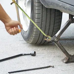 Durable Iron Jack Handle for Manual Lifting and Versatile Use