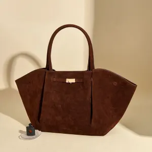 Women's Wings Shape New York Slouchy Tote Bag (61 x 13 x 29CM) - Soft Textured Suede, Oversized Dumpling Shoulder Handbag with Magnetic Closure, Organised Pockets and Metal Feet