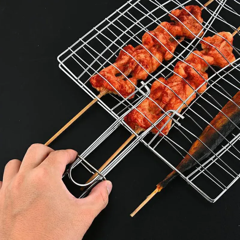 Barbecue Net Clamp Iron Wire Mesh with Wooden Handle for Camping Grill – 43x15cm