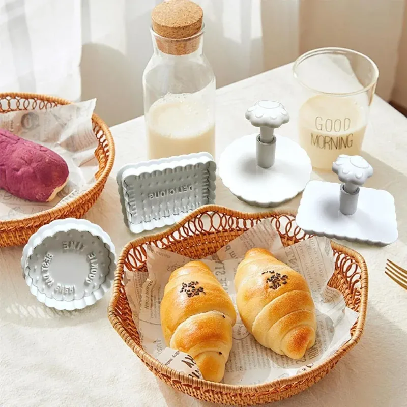 4PCS Plaid Cookie Stamp Set Waffle Biscuit Cutter Press Home Baking Tool Kit